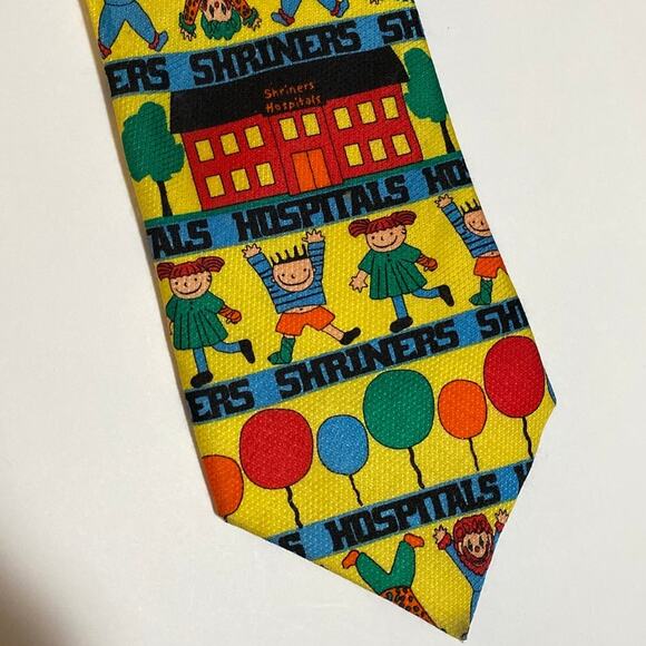 Shriners Hospital Neck Tie Silk Yellow 2002 - 2003 Children Heart of it All Silk - Picture 4 of 9